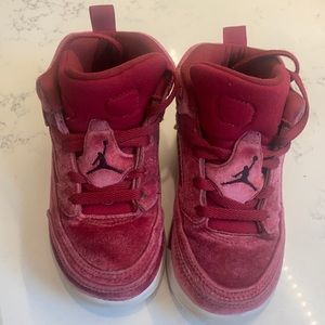 Jordan girl sneakers 9